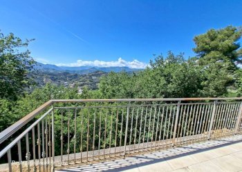 Terrazzo - Villa strada Maciurina, Soldano - photo 21