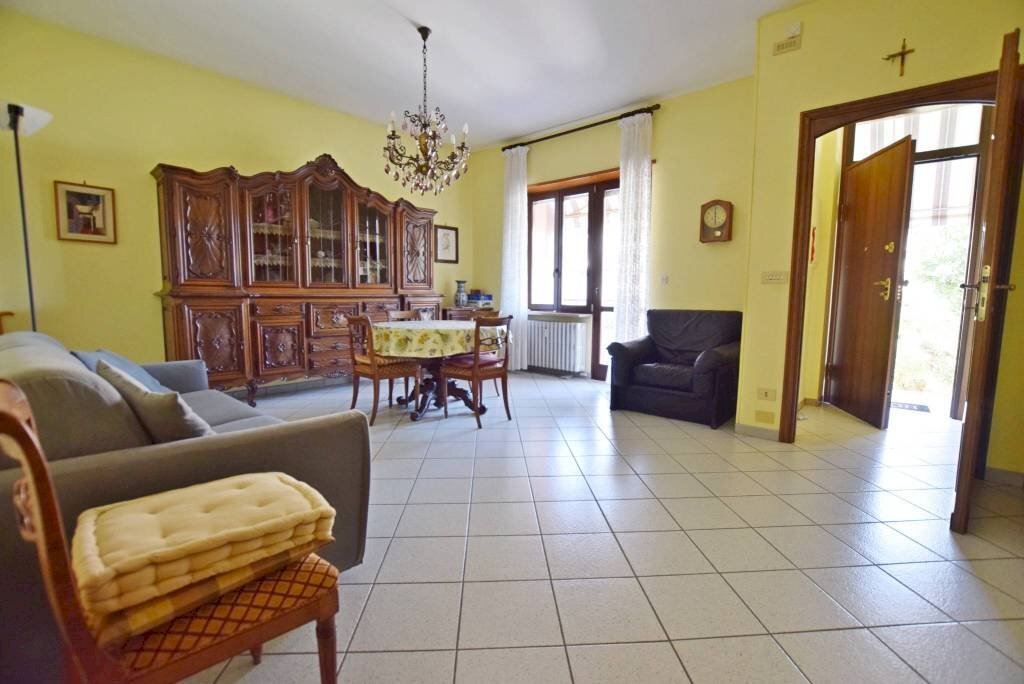 Salone - Villa a Schiera via Alba, 41, Mondovì - foto 3