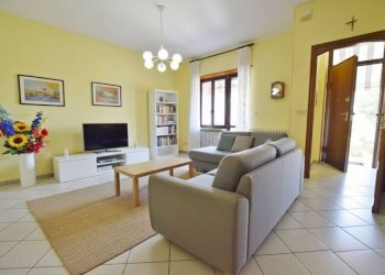 Salone - Villa a Schiera via Alba, 41, Mondovì - foto 2