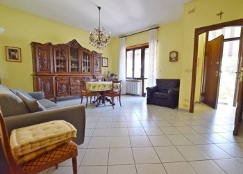 Salone - Villa a Schiera via Alba, 41, Mondovì - foto 3