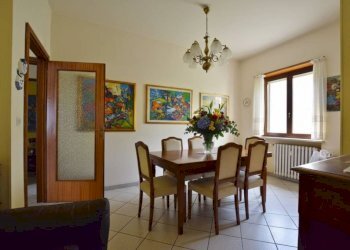 Sala da pranzo - Villa a Schiera via Alba, 41, Mondovì - foto 10