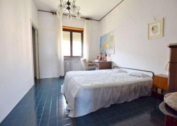 Camera da letto - Villa a Schiera via Alba, 41, Mondovì - foto 17