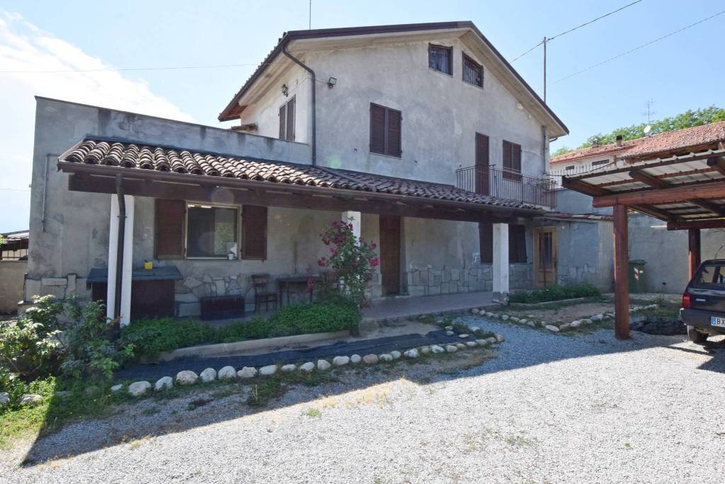 Facciata - Casa indipendente via Langhe, 382, Magliano Alpi - foto 1