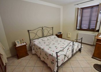 Camera da letto - Casa indipendente via Langhe, 382, Magliano Alpi - foto 9
