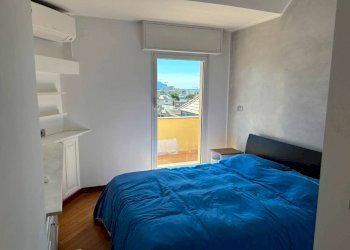 Camera da letto - Bilocale Genova (zona Albaro) - foto 8