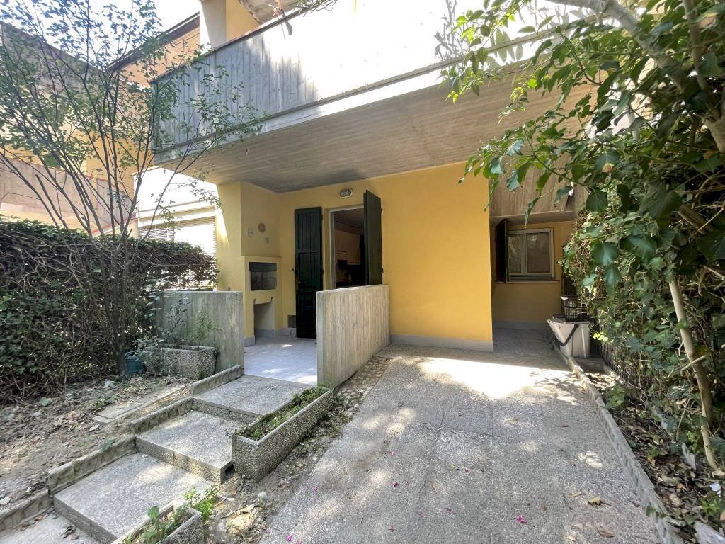 Giardino - Trilocale viale Forlì, Ravenna (zona Porto Corsini) - foto 1