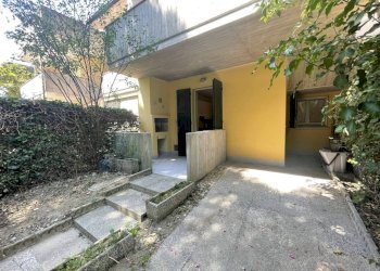Giardino - Trilocale viale Forlì, Ravenna (zona Porto Corsini) - foto 2