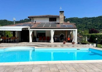 Piscina - Villa Villaggio Larco, 6, Sotto il Monte Giovanni XXIII - foto 2