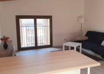 Salone - Three-room apartment via Carrobbio, 16, Cologno Monzese - photo 4