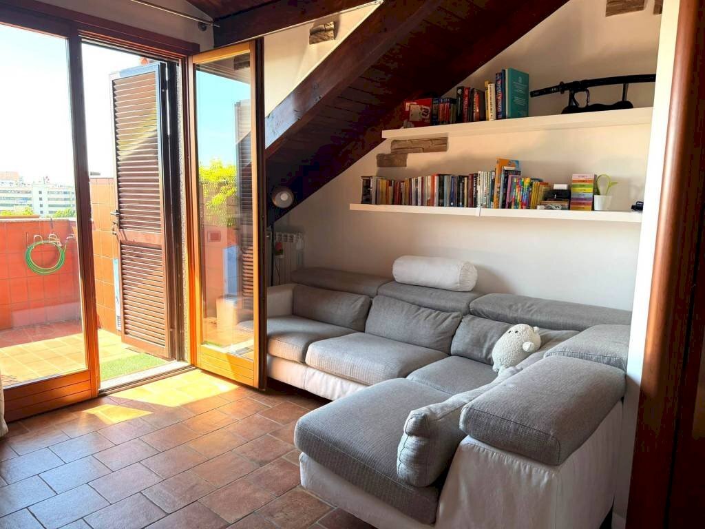 Salone - Trilocale via Bruno Buozzi, 56, Sesto San Giovanni - foto 1
