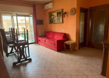 Salone - Two-room apartment via SOLONE, 14, Monza (neighborhood San Rocco) - photo 2