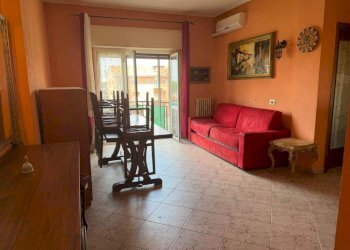 Salone - Two-room apartment via SOLONE, 14, Monza (neighborhood San Rocco) - photo 3