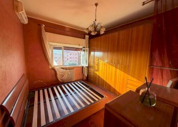 Camera da letto - Two-room apartment via SOLONE, 14, Monza (neighborhood San Rocco) - photo 15