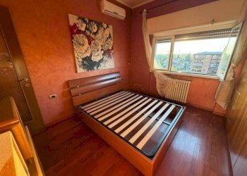 Camera da letto - Two-room apartment via SOLONE, 14, Monza (neighborhood San Rocco) - photo 16