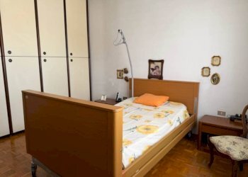 Camera da letto - Trilocale via Fratelli Di Dio, 34, Sesto San Giovanni - foto 26