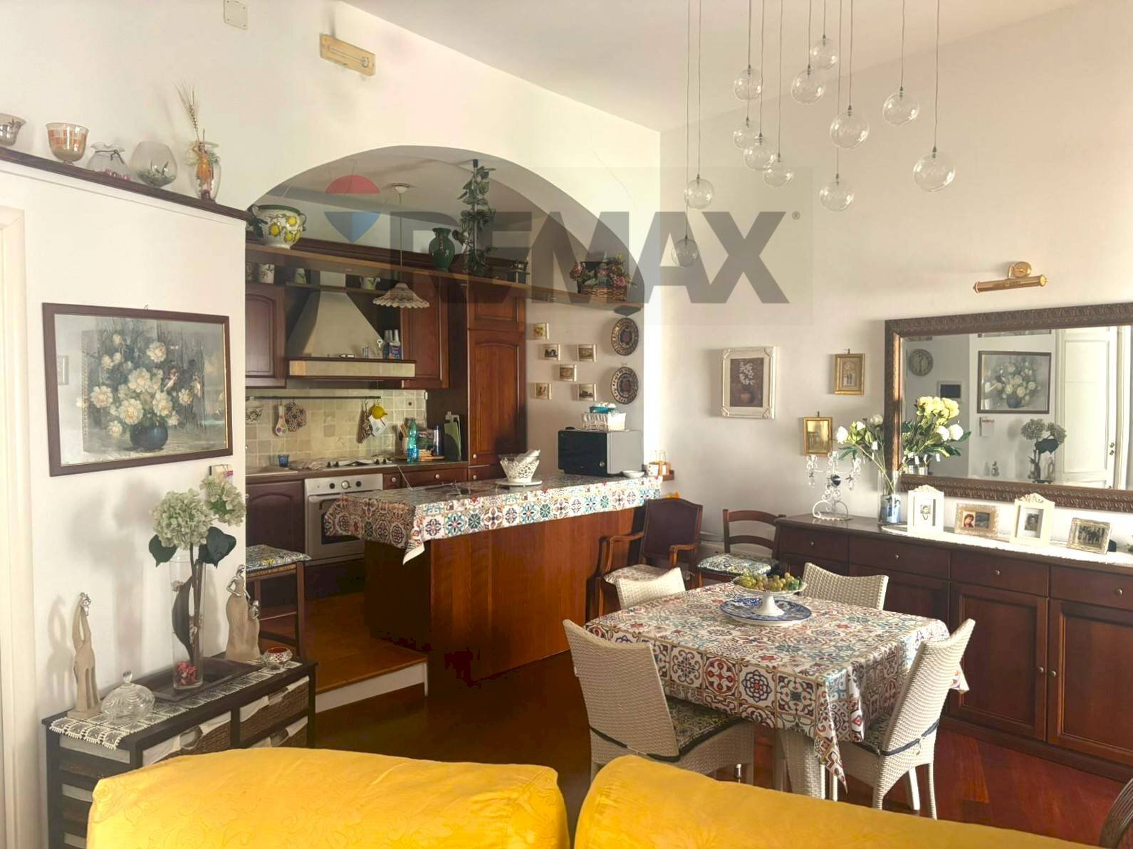 Sala da pranzo - Casa indipendente VIA PORTA ANTICA
 
18, Trani - foto 1