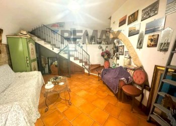 Soggiorno - Casa indipendente VIA PORTA ANTICA
 
18, Trani - foto 6