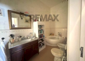 Bagno - Casa indipendente VIA PORTA ANTICA
 
18, Trani - foto 32