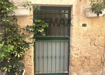 Edificio all\'aperto - Casa indipendente VIA PORTA ANTICA
 
18, Trani - foto 45