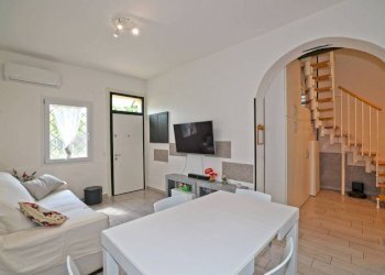 Soggiorno - Quadrilocale via Olmetola, 82, Bologna (zona Borgo Panigale) - foto 3