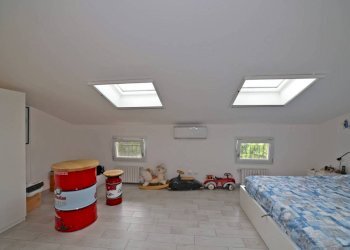 Camera da letto - Quadrilocale via Olmetola, 82, Bologna (zona Borgo Panigale) - foto 12