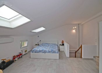Camera da letto - Quadrilocale via Olmetola, 82, Bologna (zona Borgo Panigale) - foto 13