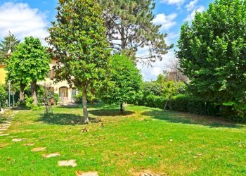 Giardino - Quadrilocale via Olmetola, 82, Bologna (zona Borgo Panigale) - foto 35