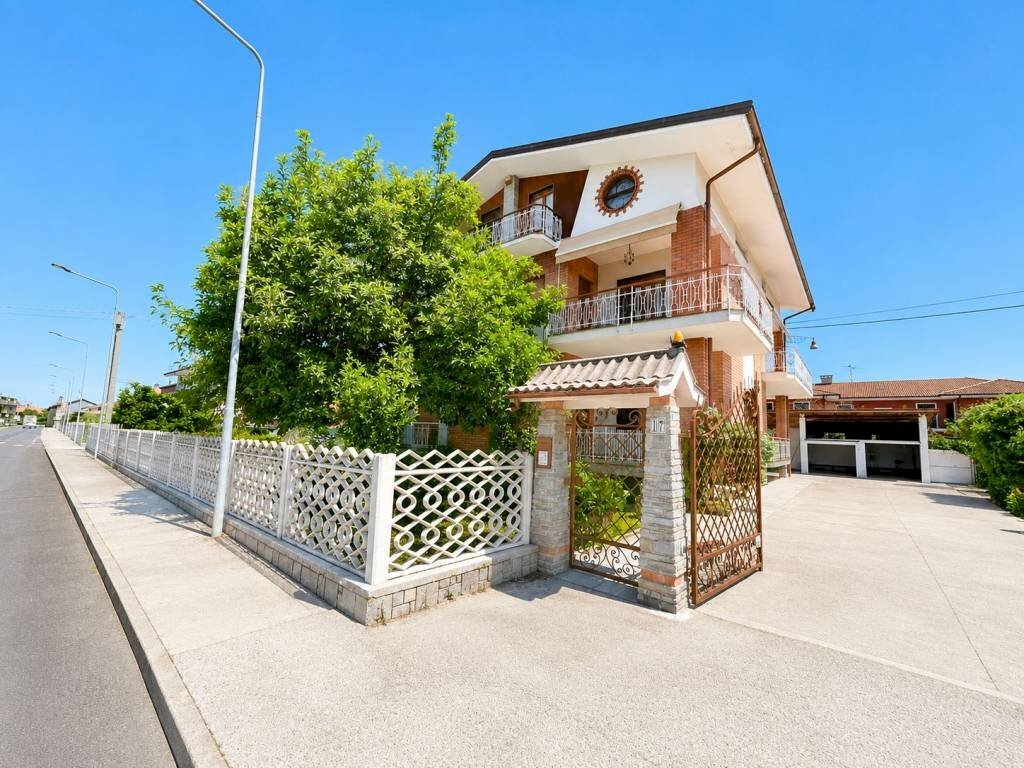 Facciata - Appartamento via Cuneo, 17, Castelletto Stura - foto 3