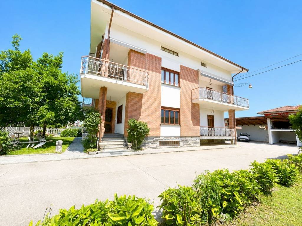 Facciata - Appartamento via Cuneo, 17, Castelletto Stura - foto 1