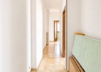 Corridoio - Appartamento via Cuneo, 17, Castelletto Stura - foto 15