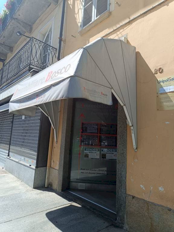 Zona - Negozio piazza Camillo Benso di Cavour, 20, Pinerolo - foto 3