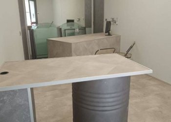 Salone - Negozio piazza Camillo Benso di Cavour, 20, Pinerolo - foto 12