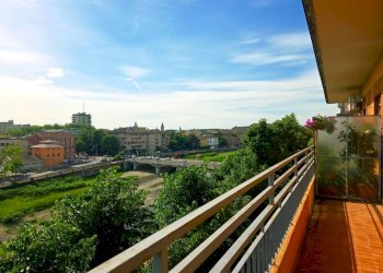 Terrazzo - Three-room apartment via Pontremoli, Parma (neighborhood Pablo) - photo 8