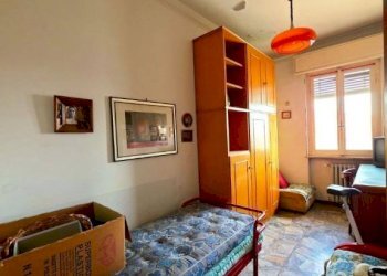 Camera da letto - Three-room apartment via Pontremoli, Parma (neighborhood Pablo) - photo 12