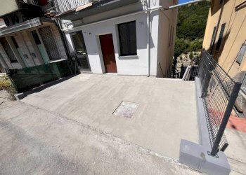 Cortile interno - Trilocale via Nazionale Toscana, 249, Bologna (zona Savena) - foto 2