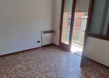 Camera da letto - Trilocale via dell'Arcoveggio, 43/5D, Bologna (zona Bolognina) - foto 11