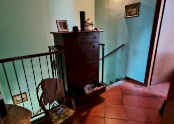 disimpegno piano primo - Villa via Dei Tigli, Casale Cremasco-Vidolasco - foto 11