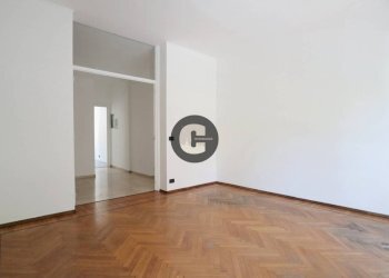 Camera da letto - Quadrilocale largo Giovanni Migliara, 16, Torino (zona San Donato) - foto 3