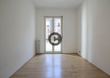 Camera da letto - Quadrilocale largo Giovanni Migliara, 16, Torino (zona San Donato) - foto 19