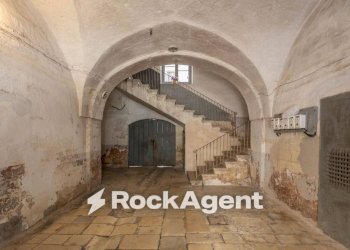 Magazzino - Three-room apartment via San Martino, 3, Gravina in Puglia - photo 17