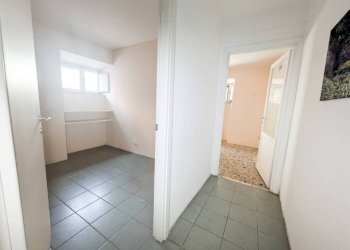 Corridoio - Trilocale viale dei Misenati, Roma (zona Lido di Ostia) - foto 10