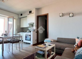 Three-room apartment Largo rovedine, Opera - photo 2