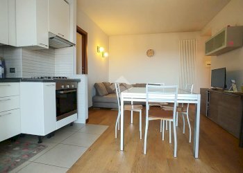 Three-room apartment Largo rovedine, Opera - photo 4