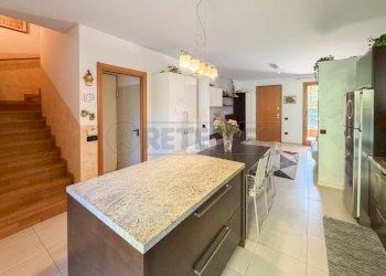 zona giorno - Porzione di casa Via Monte Summano, Costabissara - foto 4