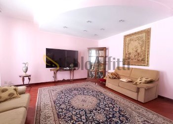SOGGIORNO - Four-room apartment Via IV Novembre, Parabiago - photo 3