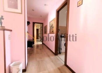 CORRIDIO - Four-room apartment Via IV Novembre, Parabiago - photo 13