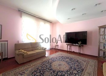 SOGGIORNO - Four-room apartment Via IV Novembre, Parabiago - photo 15