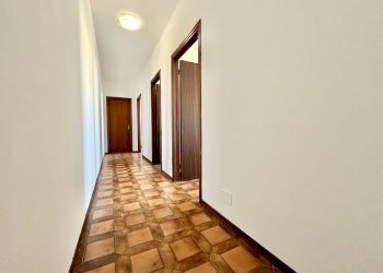 Disimpegno notte - Four-room apartment Via Fratelli Bandiera, Ponsacco - photo 8