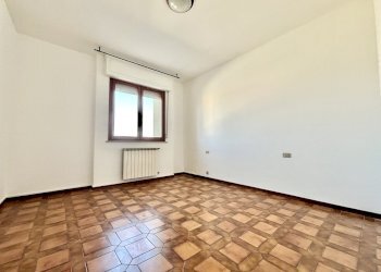 Camera matrimoniale 1 - Four-room apartment Via Fratelli Bandiera, Ponsacco - photo 9