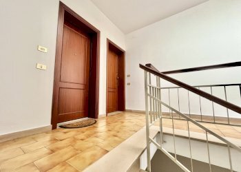 Vano scala - Four-room apartment Via Fratelli Bandiera, Ponsacco - photo 18